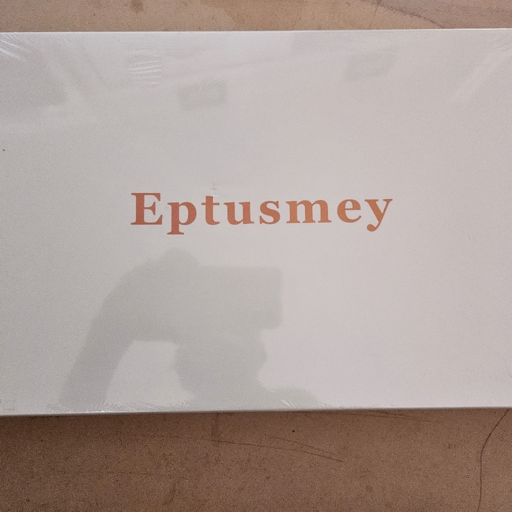 NEW Eptusmey WiFi Digital Photo Frame
